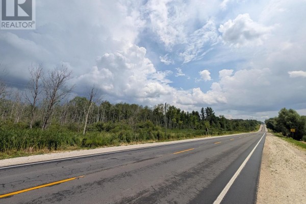 2361 George Johnston Road, Springwater, ON L0L1Y0 Photo 4