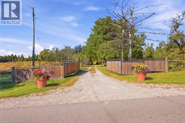 2362 Alps Road, Ayr, ON N0B1E0 Photo 4