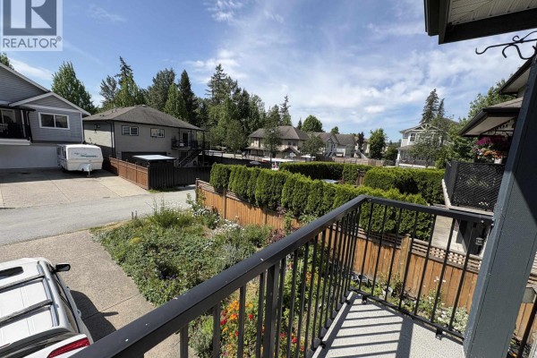 23622 111a Avenue, Maple Ridge, BC, photo 2