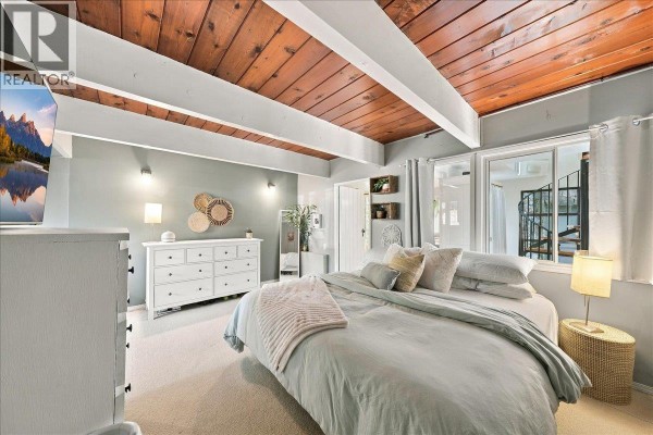 2363 Windridge Drive, North Vancouver, BC V7H1B6 Photo 5