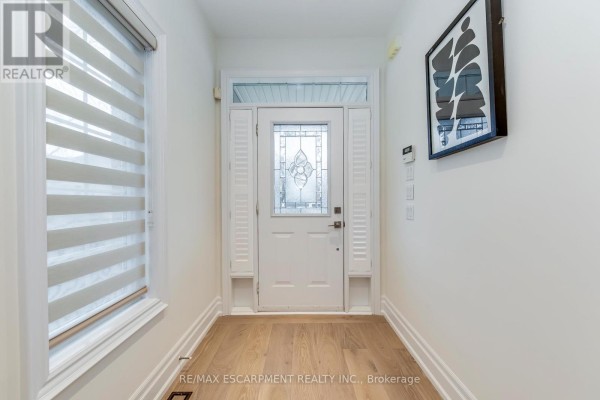 Recreation room - 2364 Hilda Drive, Oakville, ON L6H7M9 Photo 3