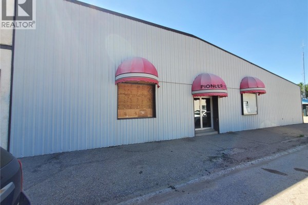 2366 Proton Avenue, Gull Lake, SK S0N1A0 Photo 5