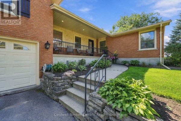 2367 Base Line, Otonabee South Monaghan, ON, photo 3