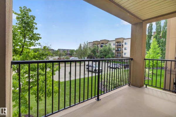 Kitchen - #237 400 Palisades Way, Sherwood Park, AB T5H0H4 Photo 3