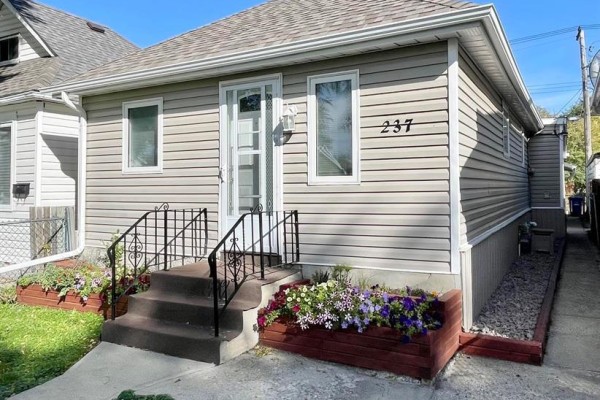 237 Belmont Avenue, Winnipeg