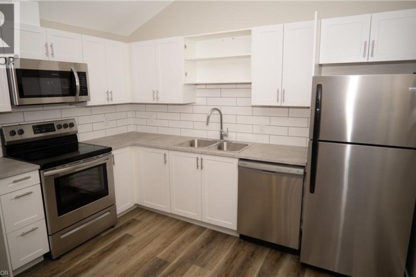 237 Hellems Avenue Unit# 1, Welland, ON L3B3B8 Photo 4