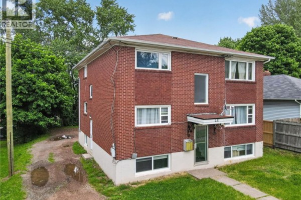 237 Humphrey Street, Moncton, NB E1C6P5 Photo 4