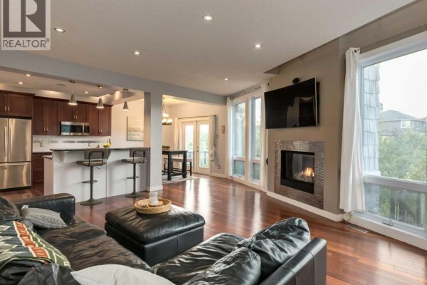237 Luxstone Green Sw, Airdrie, AB, photo 2