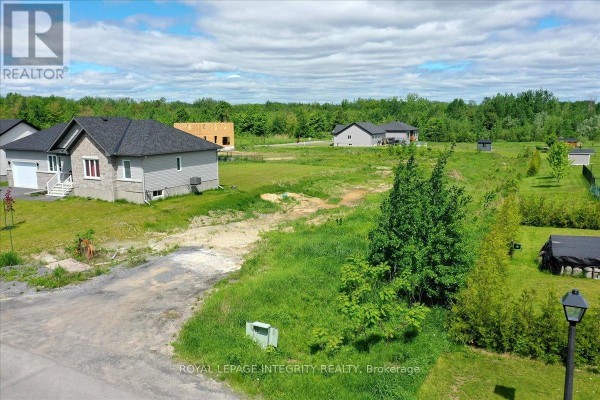 237 Roxanne Street, Clarence Rockland, ON K0A1N0 Photo 3