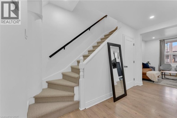 237 West Avenue N, Hamilton, ON, photo 3