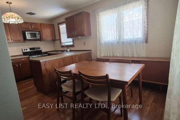 2371 Alexis Road, Windsor, ON N8W3Z2 Photo 5