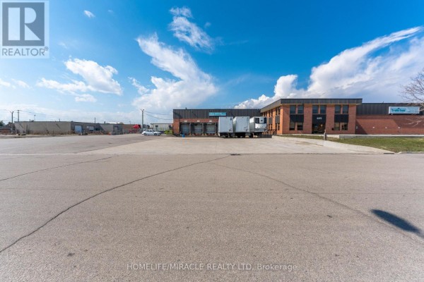 2375 Lucknow Drive, Mississauga, ON, photo 2