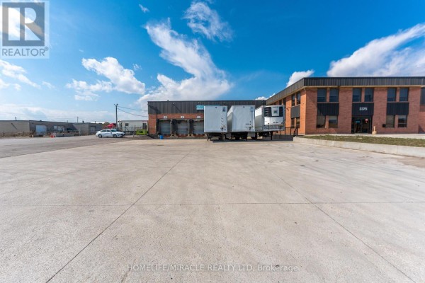 2375 Lucknow Drive, Mississauga, ON, photo 3
