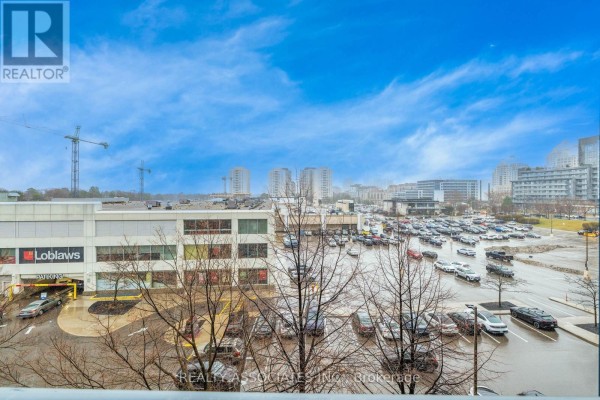 Den - 238 - 2885 Bayview Avenue, Toronto, ON M2K0A3 Photo 5