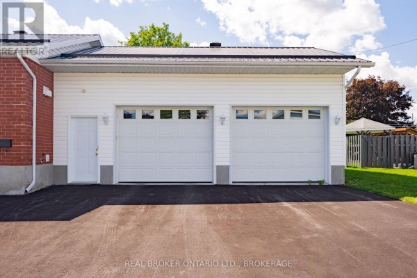 Office - 238 Bishop Street S, North Glengarry, ON K0C1A0 Photo 4