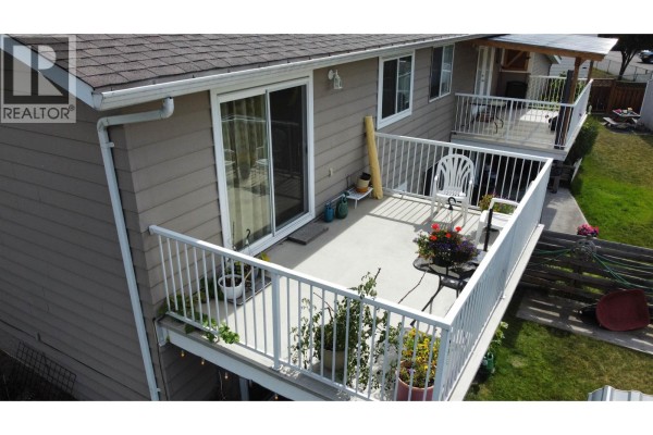 238 Elm Avenue, 100 Mile House, BC, photo 2
