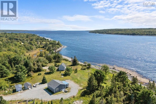 Living room - 238 Enslows Point Road, Jordan Branch, NS B0T1J0 Photo 2