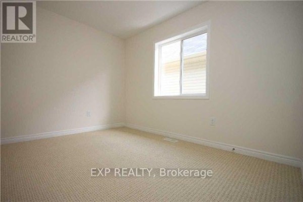 238 Lormont Boulevard, Hamilton, ON L8J0K2 Photo 3