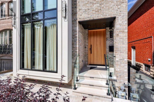 Kitchen - 238 Melrose Avenue, Toronto, ON M5M1Z1 Photo 4