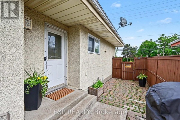 2385 Walkley Road, Ottawa, ON K1G3H1 Photo 3