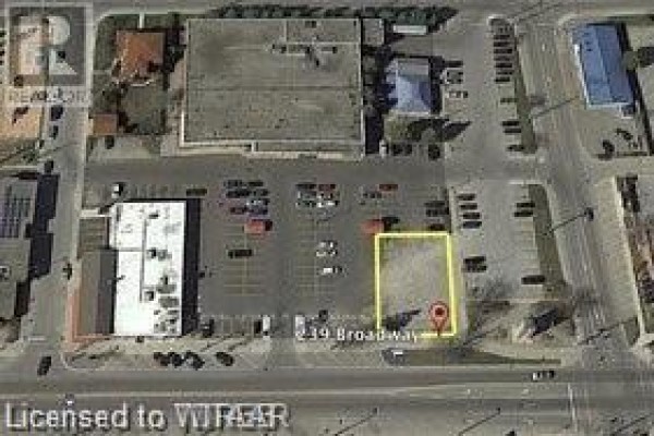Commercial for rent at 239 Broadway Street, Tillsonburg, ON - MLS® cXBXwV