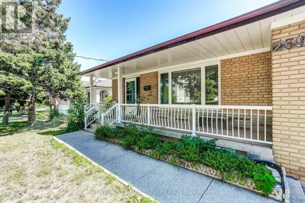 239 Driftwood Avenue, Toronto, ON, photo 3