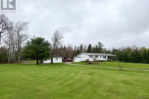 Living room - 239 Upper River John Road, Waughs River, NS B0K1V0 Photo 4