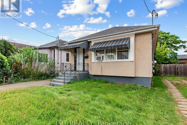 239 Vine Street, St  Catharines, ON L2M4S9 Photo 2