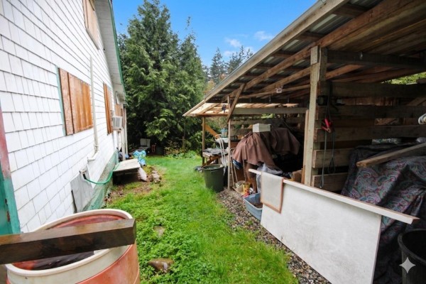 Laundry room - 2391 Lougheed Highway, Mt Woodside, Agassiz, BC V0M1A1 Photo 4