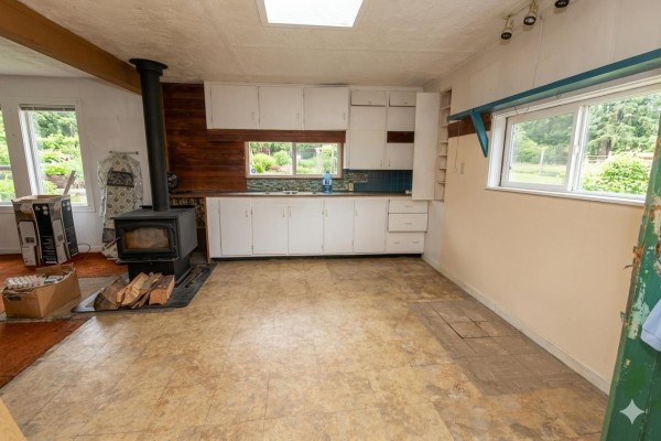 Storage - 2391 Lougheed Highway, Mt Woodside, Agassiz, BC V0M1A1 Photo 5