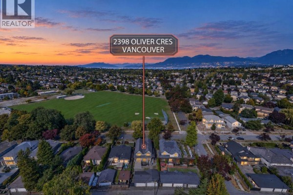 2398 Oliver Crescent, Vancouver, BC V6L1S7 Photo 2