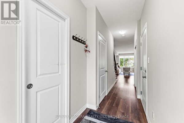 23b Bloomfield Avenue, St  Catharines, ON, photo 3