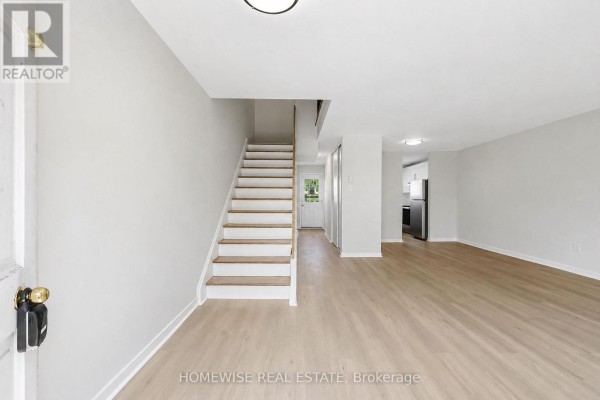 24 - 1400 Winding Trail, Mississauga, ON L4X1W9 Photo 2