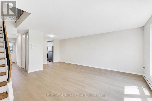 24 - 1400 Winding Trail, Mississauga, ON L4X1W9 Photo 4