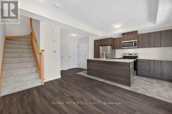 24 - 155 Tapscott Road, Toronto, ON M1B1E7 Photo 2