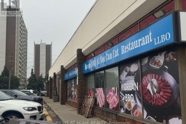 24 - 180 Steeles Avenue W, Vaughan, ON L4J2L1 Photo 4