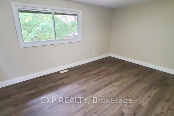 24 - 33 Berkley Drive, St  Catharines, ON, photo 2
