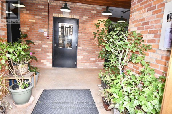 24 - 36 Margaret Street, Hamilton, ON, photo 2