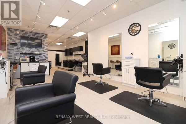 24 - 90 Winges Road, Vaughan, ON L4L6A9 Photo 5