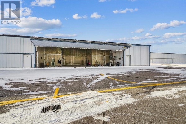 24  Building 7 - 441 Aviator Lane, Oshawa, ON L1J0B8 Photo 4