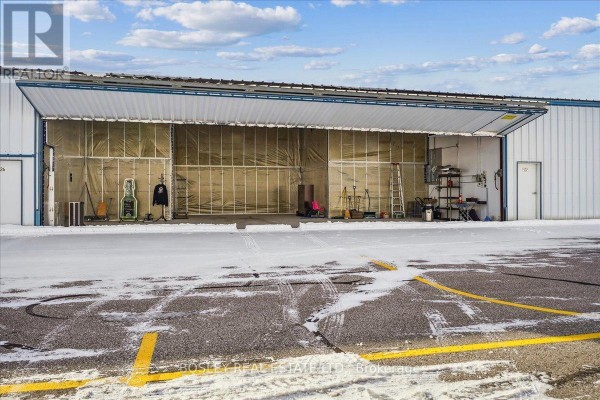 24  Building 7 - 441 Aviator Lane, Oshawa, ON L1J0B8 Photo 5