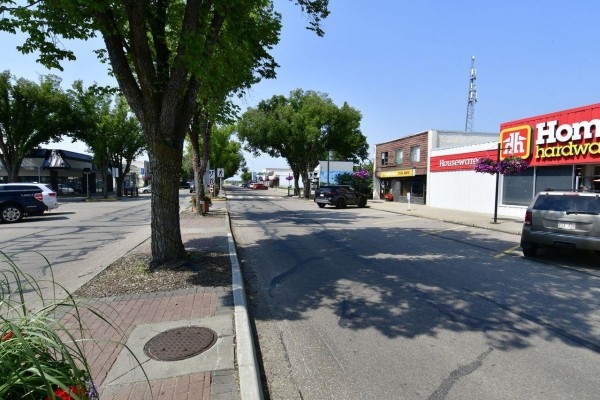 24-26 Athabasca Ave.,t9g 1g2, Devon, AB T9G1G2 Photo 5