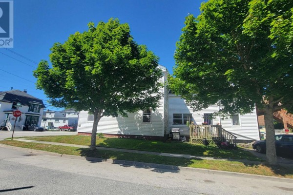 24-26 Parade Street, Yarmouth, NS B5A3A7 Photo 4