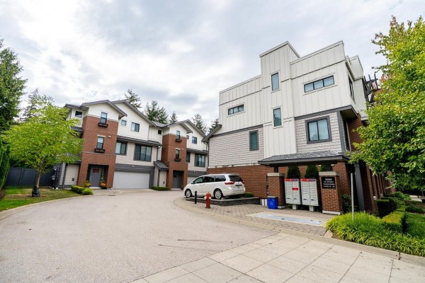 24 2999 151 Street, Surrey, BC V4P0G1 Photo 2