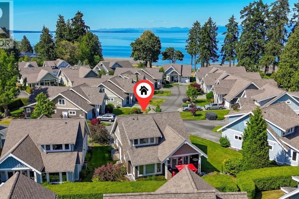 24 5251 Island Hwy W, Qualicum Beach, BC, photo 2