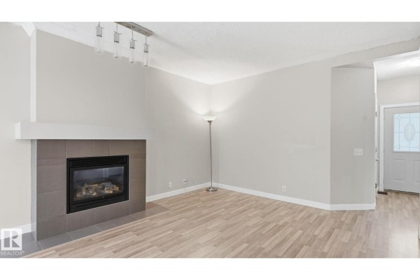 Bedroom 2 - #24 6410 134 Av Nw, Edmonton, AB T5A0A8 Photo 5