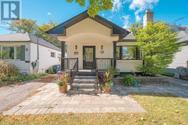 24 Acorn Avenue, Toronto