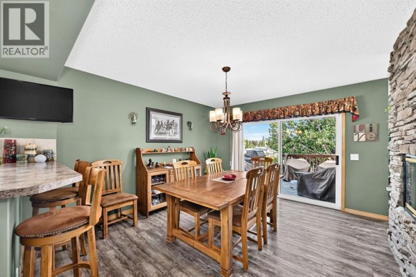Dining room - 24 Bow Ridge Road, Cochrane, AB T4C1T7 Photo 5