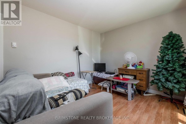 Living room - 24 Brentwood Road, Essa, ON L0M1B2 Photo 5