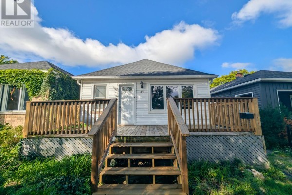 24 Churchill Street, St  Catharines, ON, photo 2